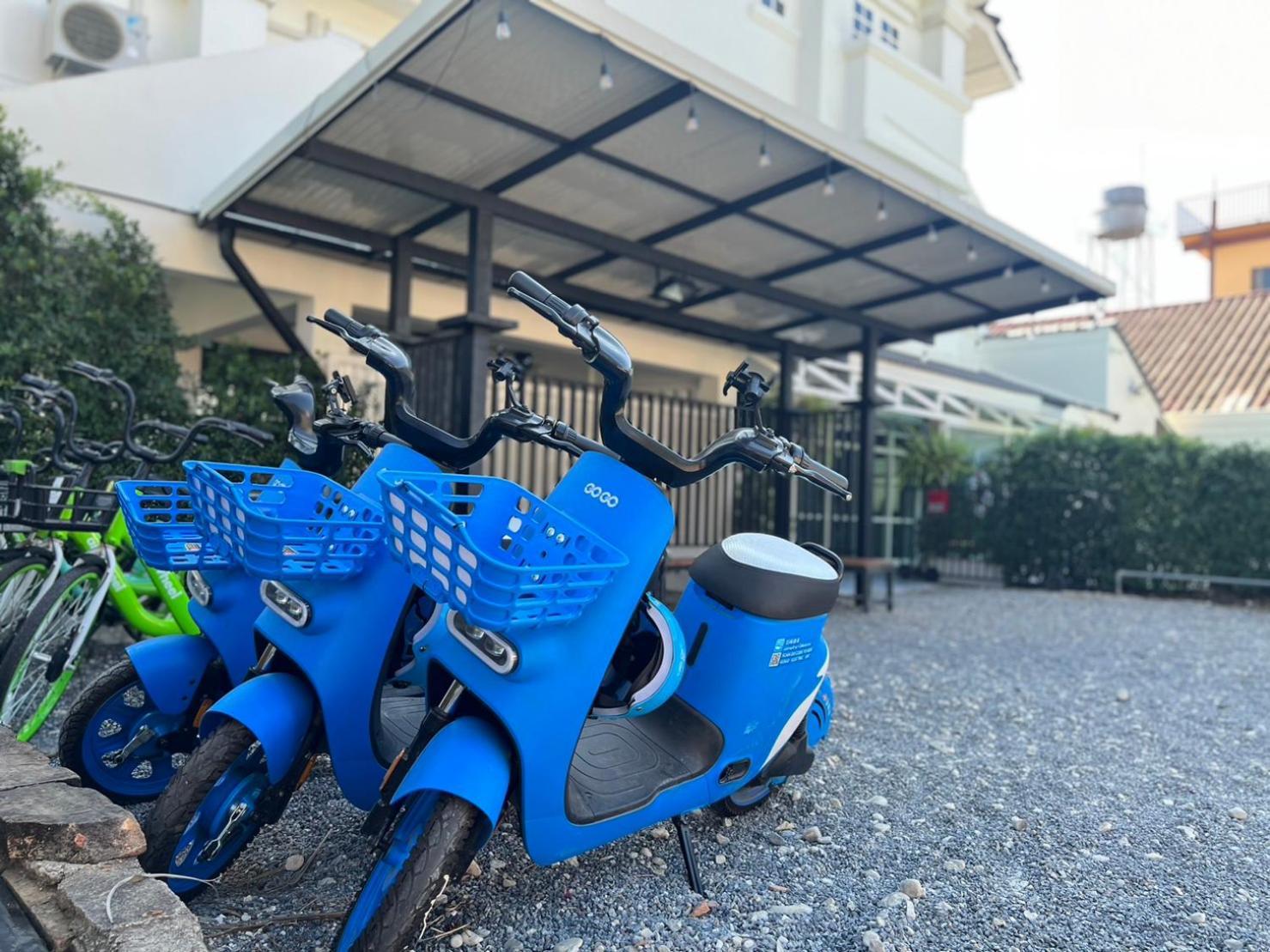 Mini-Me Hubs, Charm Suites & Pool In Old City Chiang Mai Exterior foto